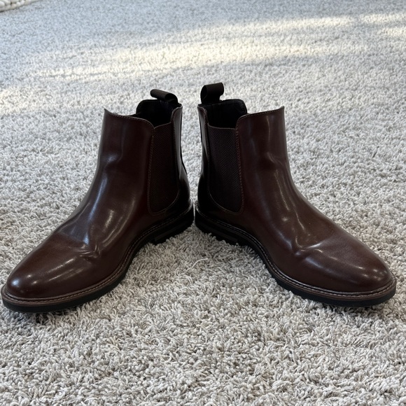 Unlisted Kenneth Cole Men's Peyton Chelsea Boots - Picture 6 of 8